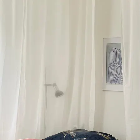 Gemuetliche In Weinbergnaehe & Tiefgarage アパート ホーホハイム・アム・マイン