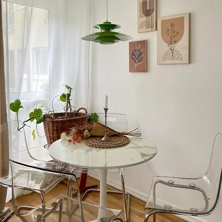 Gemuetliche In Weinbergnaehe & Tiefgarage Lejlighed